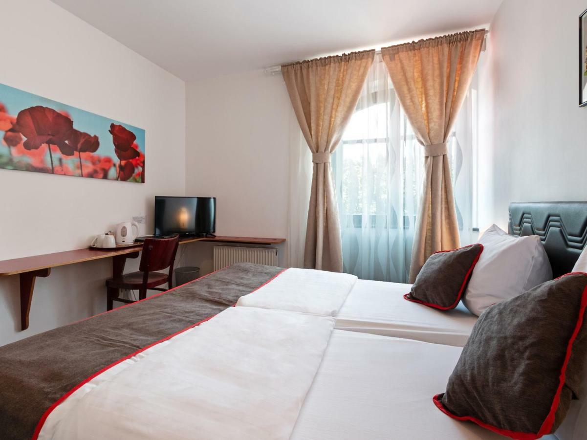 Oyo Hotel Matzbach Берлин Экстерьер фото
