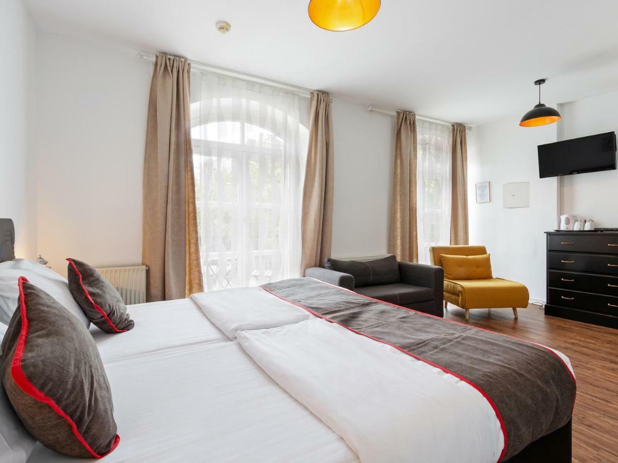 Oyo Hotel Matzbach Берлин Экстерьер фото
