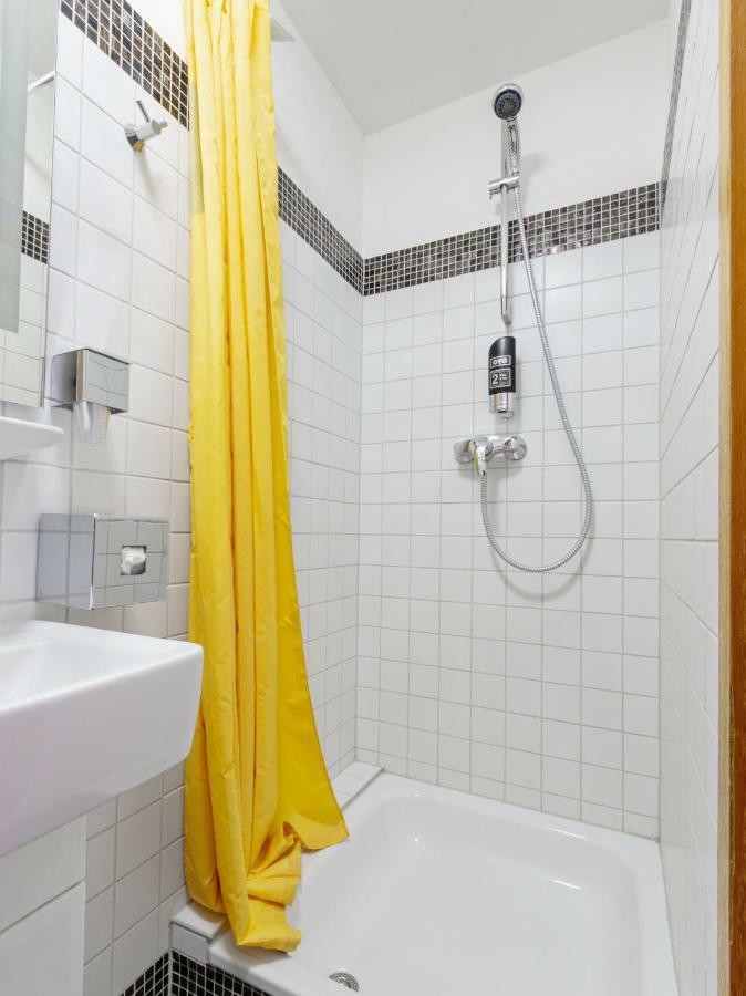 Oyo Hotel Matzbach Берлин Экстерьер фото