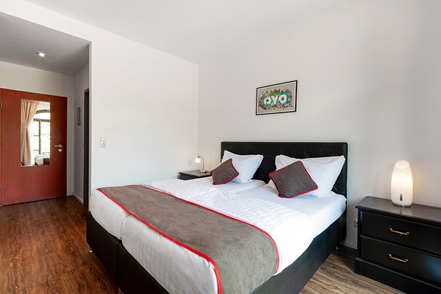 Oyo Hotel Matzbach Берлин Экстерьер фото